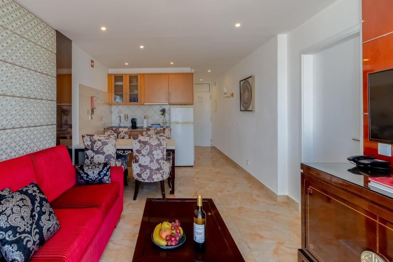 Apart-hotel Monicca Collection And Residences 4*
